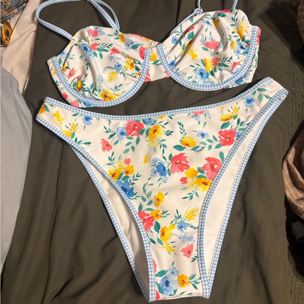 wild fable Floral Bikini Set in White, Pink, Yellow & Blue